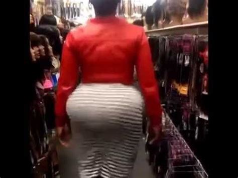 ass in dress|Twerking 